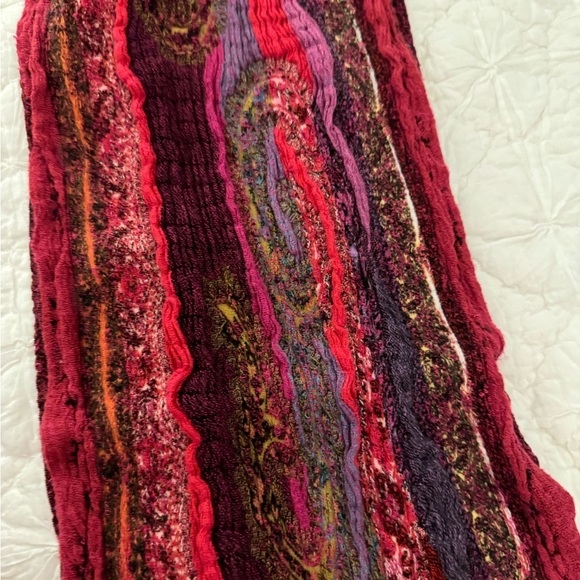 Silk & Viscose hand woven fabric from Nepal infinity scarf. Jewel tones - Picture 8 of 8